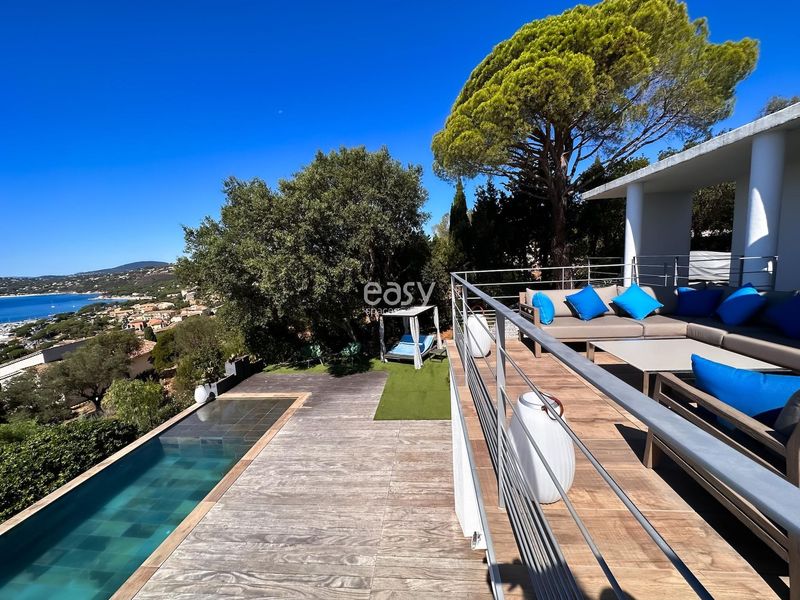 renting out one's house for an event in FRANCE as a unique and private venue