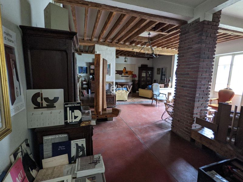 Secret Filming Location in Paris, France, Hidden from Public View and Well-Kept