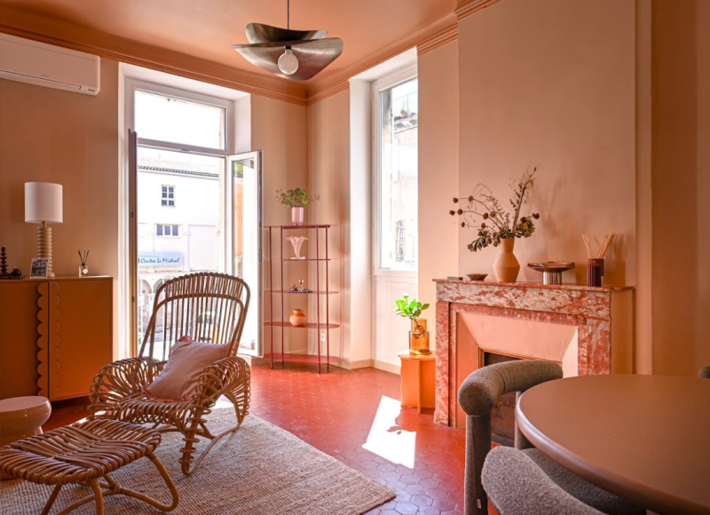 Apartment rental for filming in Marseille