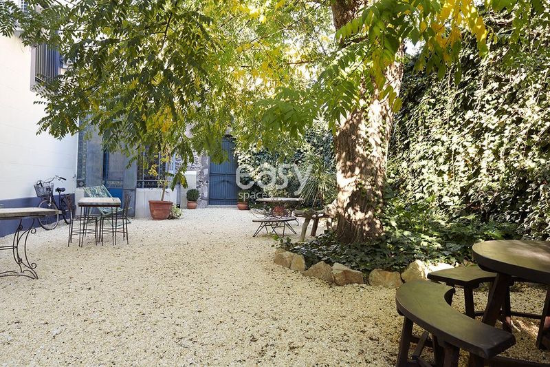 event venue with a beautiful garden located in the city of Nantes, FRANCE