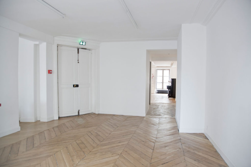 Rental of a vintage-style location for photographic shooting in Paris, France