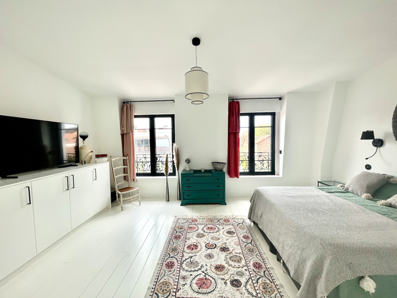 Spacious House Available for Renting for Professional Photo Shoots, Filmings, and Corporate Events Near Paris