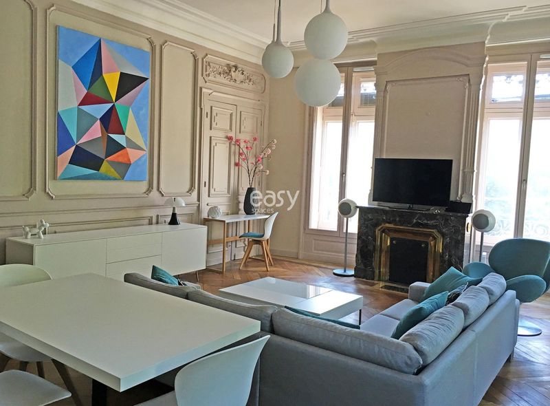 movie set decoration located in the city of Lyon