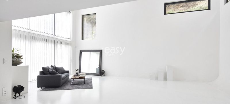 photographic studio located in the picturesque Alpes Maritimes region of France