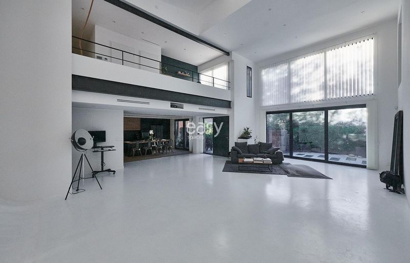 renting a spacious and modern loft for a professional photoshoot in FRANCE