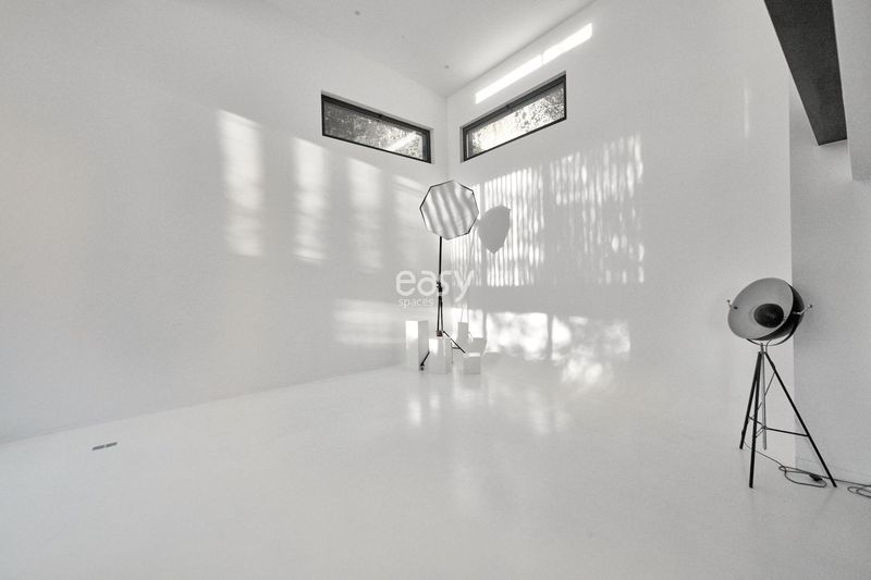 rental of a loft for photoshoot purposes located in Nice, France