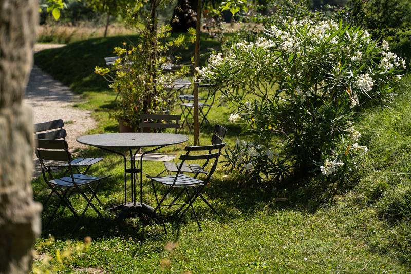 Country house for rent in FRANCE, ideal for fashion photoshoots and creative projects