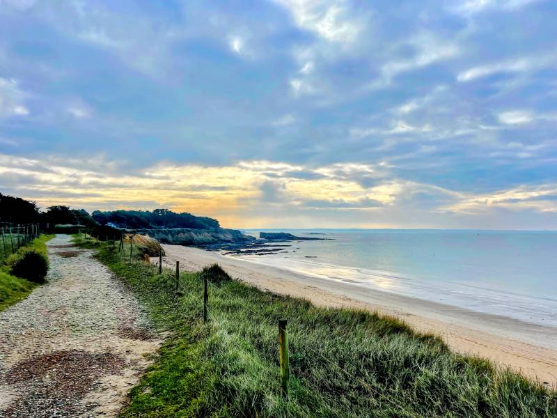 Location of the photoshoot on a beach in Brittany, FRANCE