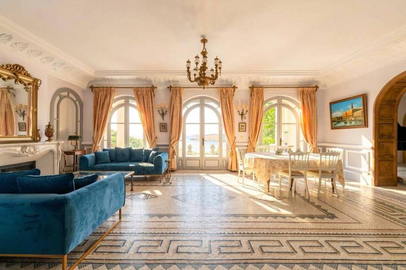 Belle époque house photoshoot location Marseille south France