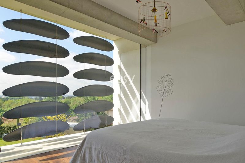 rental of locations for photo shoots in Lyon with various options available