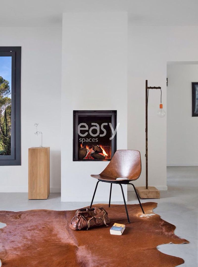 filming locations in the Provence-Alpes-Côte d'Azur region and its surrounding scenic areas