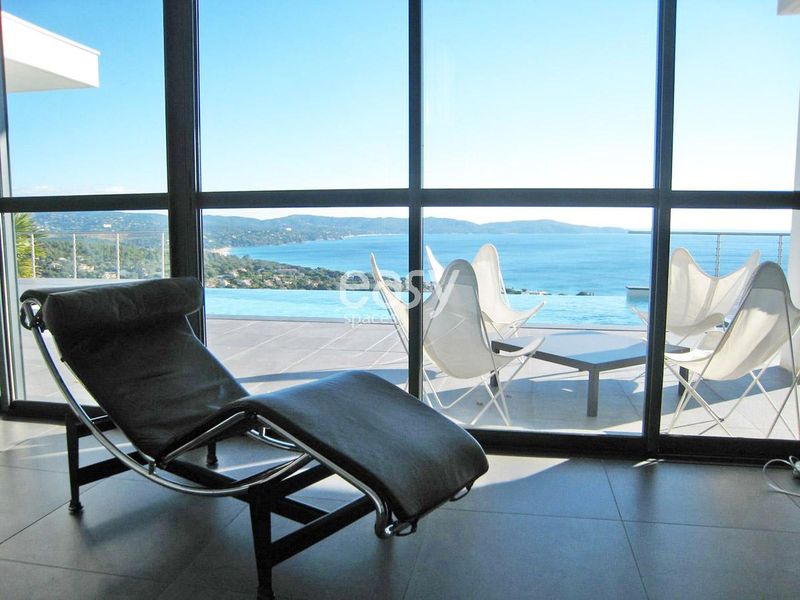 Offer your house as a location to be used for professional photo shoots and photography sessions