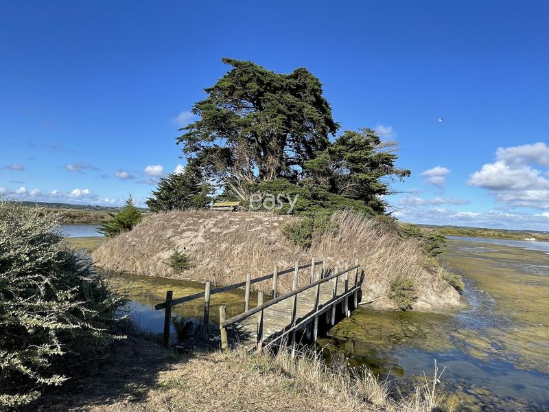 Filming location situated in the natural outdoor environment in FRANCE