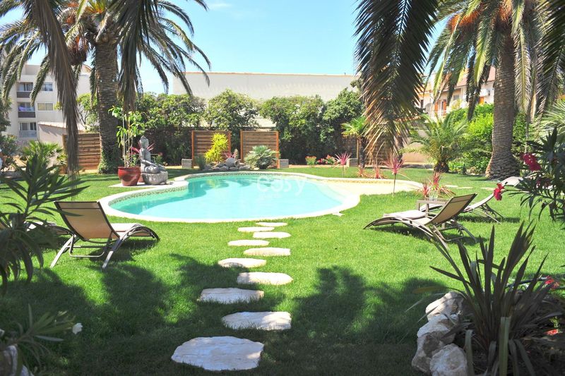 Exotic villa available for rental in Marseille, France, for professional photoshoot sessions