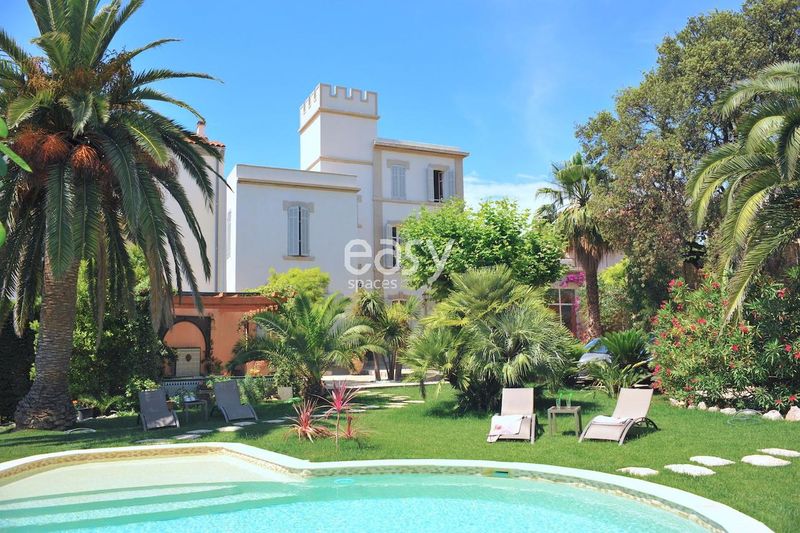 exotic villa available for rent for filming purposes in Marseille, FRANCE