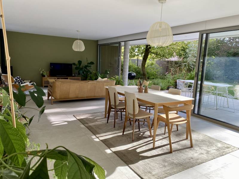 Contemporary villa in FRANCE perfectly suited for professional photography shooting sessions in Lille area