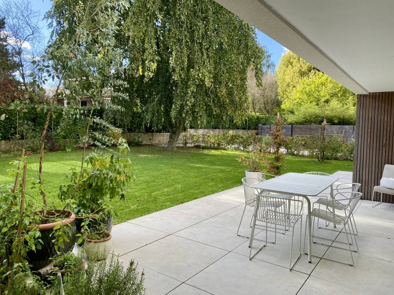 How to rent out your house for professional photo or video shooting purposes in France?