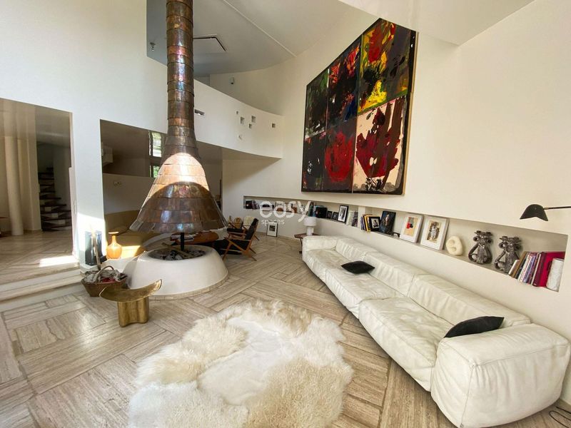 1970s style villa decorated for a professional photoshoot session in FRANCE