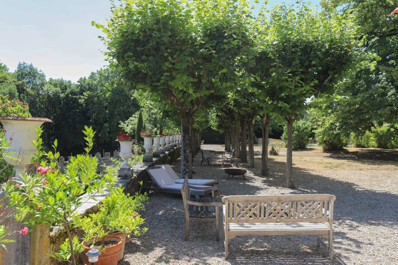 Event venue with garden located in Paris, France, offering a unique and picturesque setting