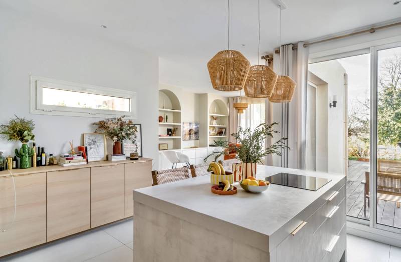 Place ideally suited for a professional culinary photoshoot in Paris, France