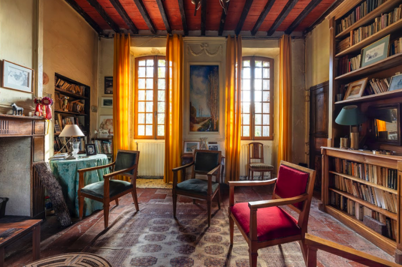 unusual filming location in the Gers region