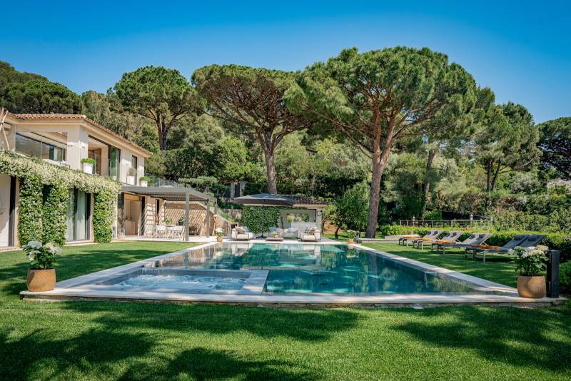 rental of locations for photo shoots and film shootings in the South of France with exceptional settings and professional services