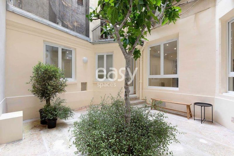 Event space with courtyard in central Paris, France offering an ideal location for gatherings