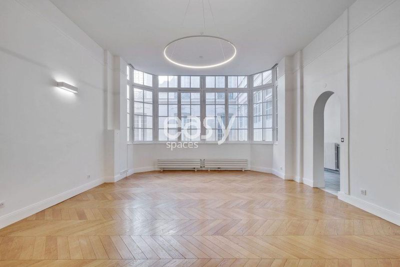 Parisian apartment available for short-term rental during Paris events and exhibitions in France