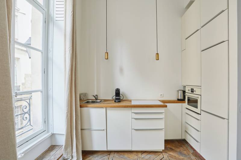 rental agency specializing in filming and photoshoot locations in Paris, FRANCE