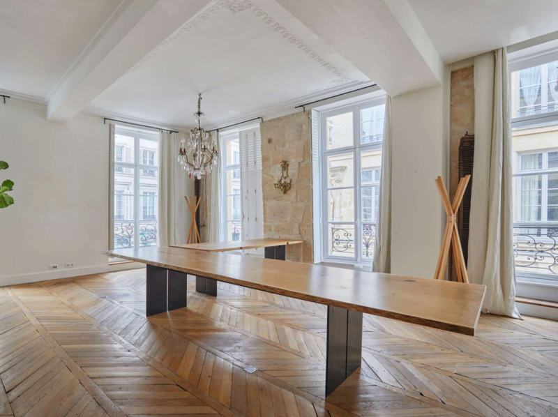 Showroom Available for Rent in Paris, France, Ideal for Stylish Business Presentations and Elegant Product Displays