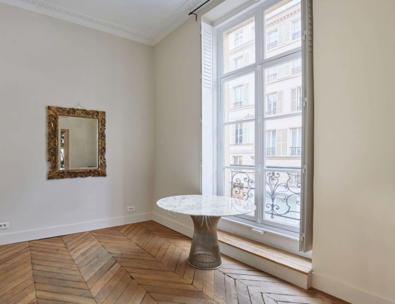 venue location for a temporary pop-up retail store in the city of Paris, FRANCE