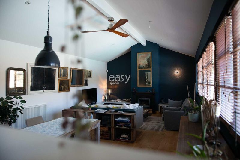 Decorative setting specifically designed for photo shoots in Bordeaux, FRANCE