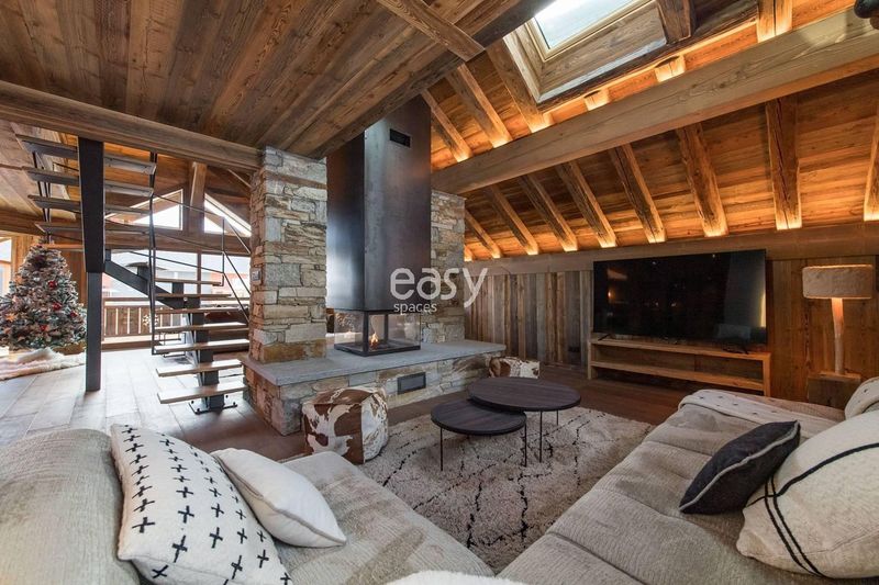 chalet available for rent specifically for film shooting purposes in FRANCE