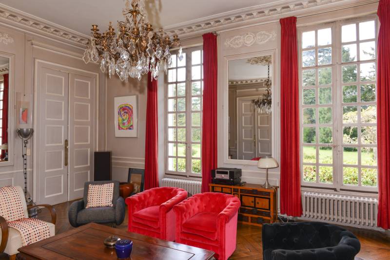 unique and unusual event venue located in the heart of Paris, FRANCE