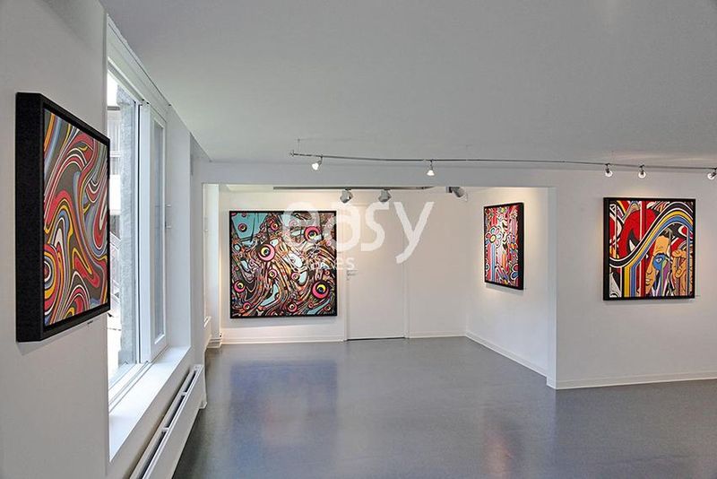 Contemporary and Stylish Decoration Suitable for Professional Events and Corporate Gatherings