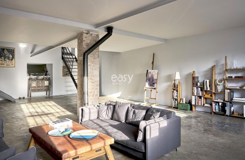 Industrial style loft available for rent specifically for filming purposes in FRANCE