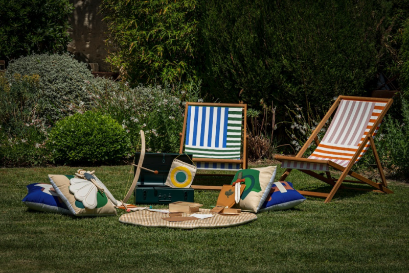 Decorative Elements and Design Features for Outdoor Garden Furniture in Provence, France