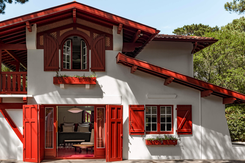 Basque house available for rent in Hossegor, FRANCE, ideal for professional photo shoots and creative projects