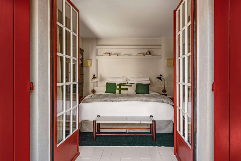 Villa available for rent in the southwest of FRANCE for professional photoshoots and filming purposes