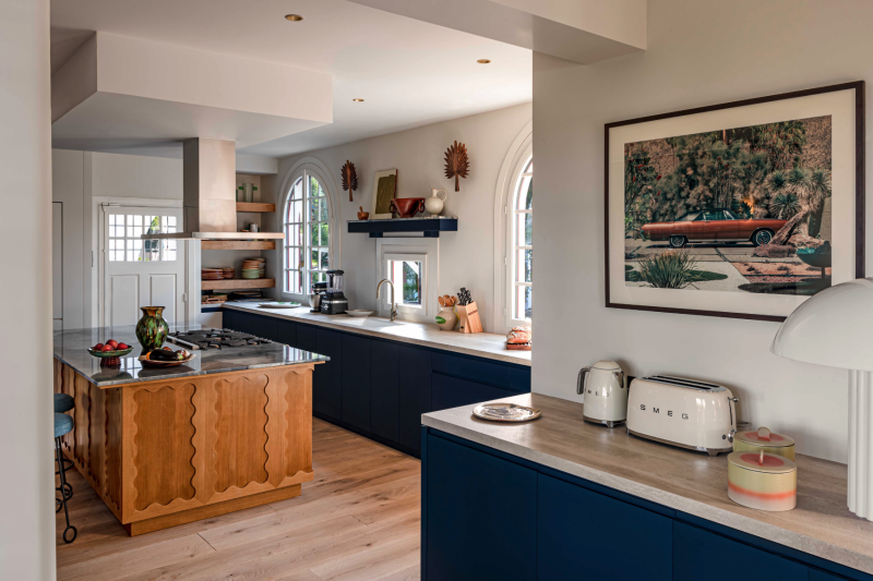 surf photoshoot location in the southwest region of FRANCE known for its exceptional waves