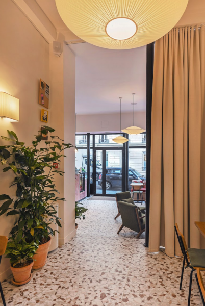 atypical venue rental in central Paris