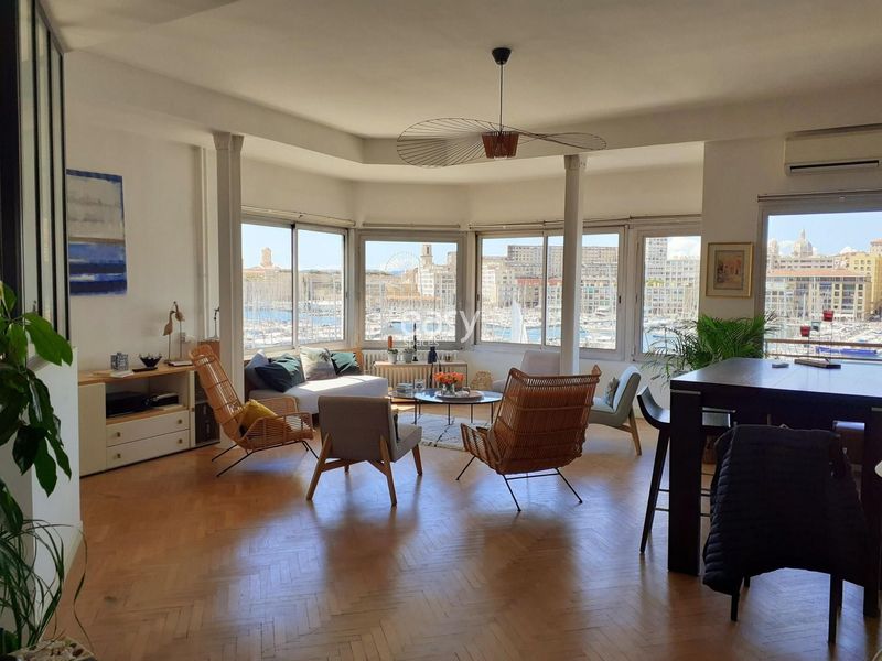 photography shooting location situated in the city of Marseille, France