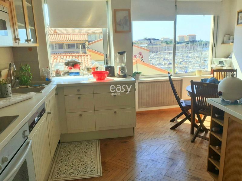 private apartment available for rent for professional photo shoots in the city of Marseille