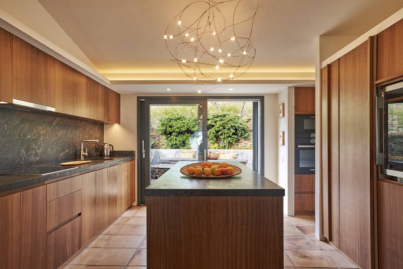 Rental of a house for a photoshoot located in Spain