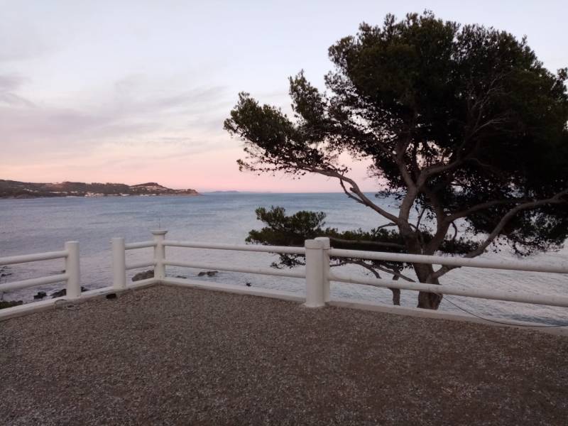 Sea view villa in FRANCE perfect for professional shooting and photography sessions