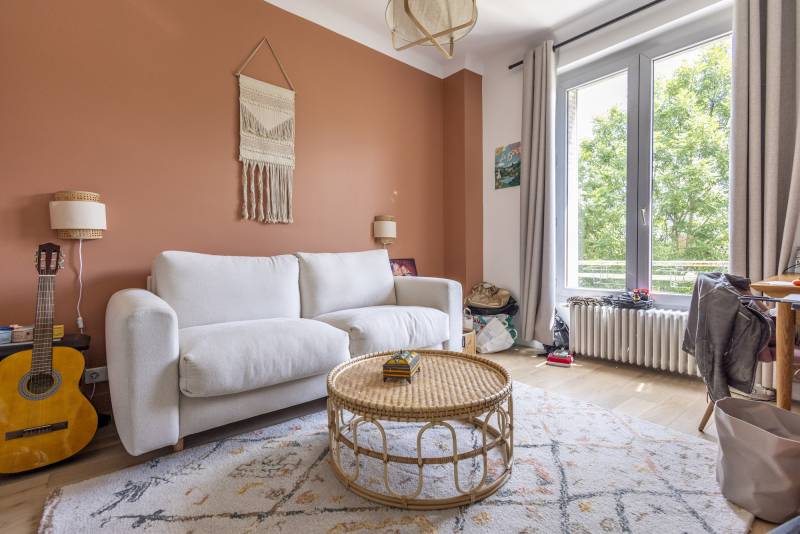 Location available for professional photo and video shooting in Paris, France with spacious and well-lit areas