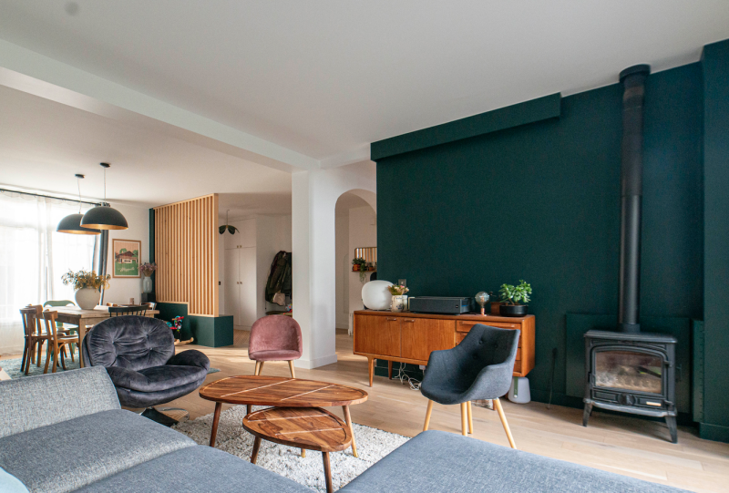 House available for rent with garden in Paris, France, perfect for filming purposes