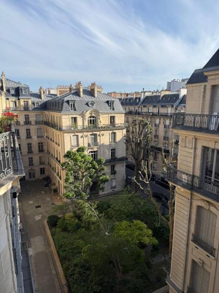 rent common areas for a photo shoot in Paris