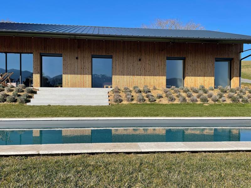 Shooting location in the heart of the natural outdoors in FRANCE