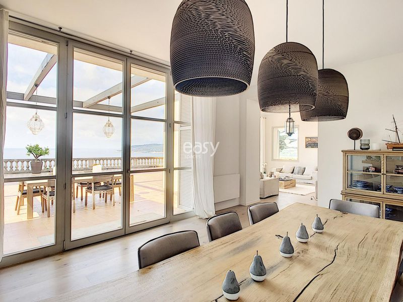 Private villa available for rental exclusively for photo and video shooting in Marseille